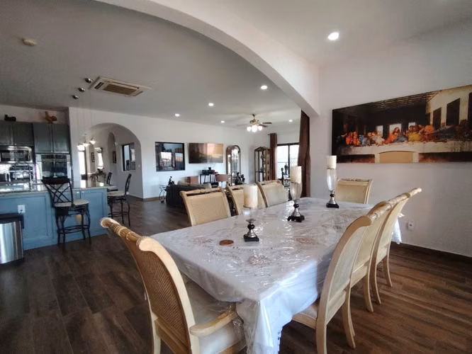 Casa Espaciosa y Como Nueva en Chame
