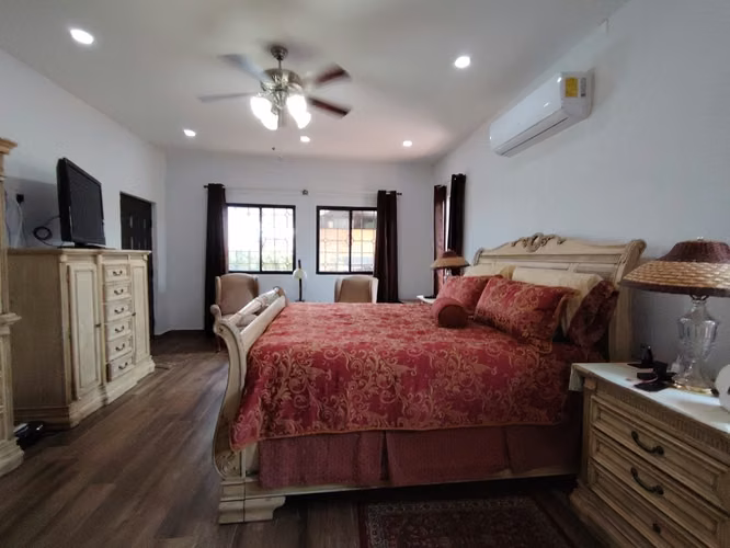 Casa Espaciosa y Como Nueva en Chame