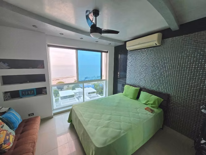 Beachfront apartment for sale - Imagen 5