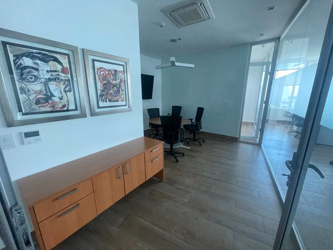 Alquiler de Oficina en Costa del Este, Plaza del Este, 340m2