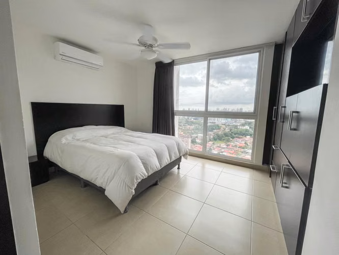 Se vende apartamento en Condado del Rey, Ph Kings Park