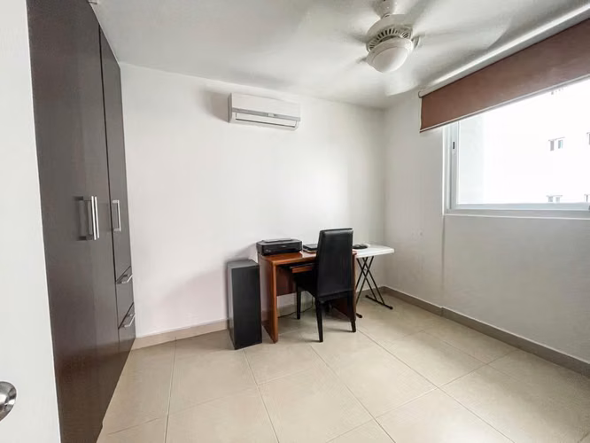 Se vende apartamento en Condado del Rey, Ph Kings Park