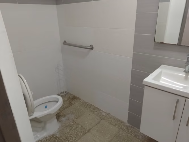 ALQUILO LOCAL COMERCIAL 40M2 CENTRICO CALLE ANTERIOR AVE CENTRAL