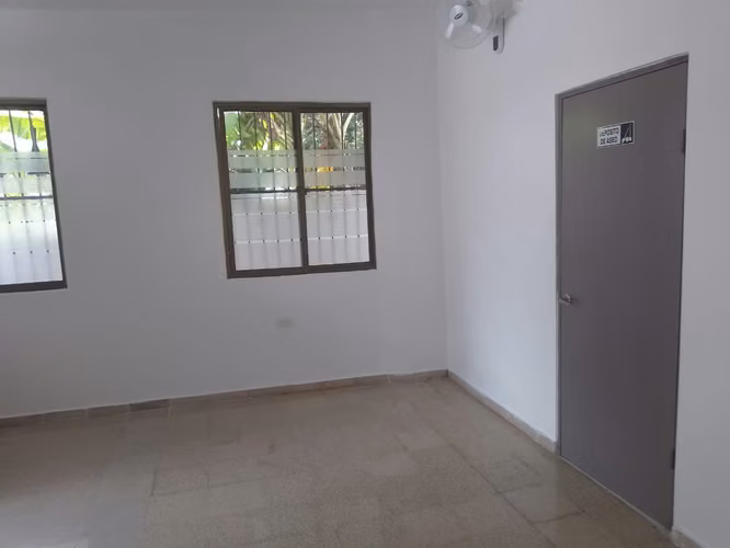 ALQUILO LOCAL COMERCIAL 40M2 CENTRICO CALLE ANTERIOR AVE CENTRAL
