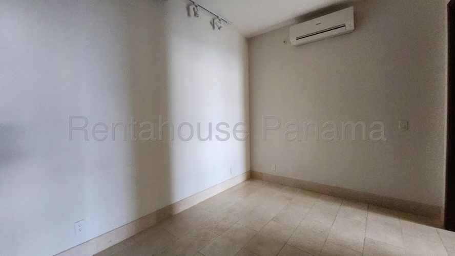Venta de Apartamento en Santa Maria Ph GreenView Mts2: 215 PD