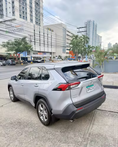 TOYOTA RAV4 2024