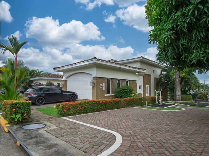 REMATE:VENTA DE CASA EN ANCON , PH TUCAN COUNTRY