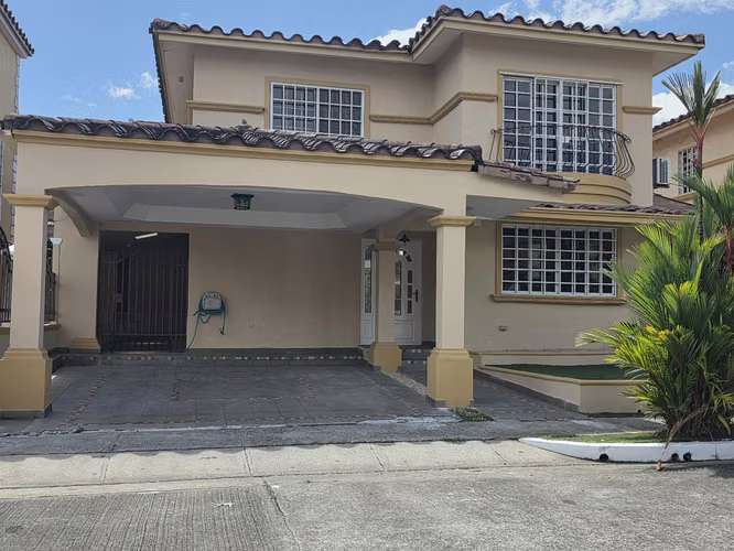 CASA 4R3.5B2P AMPLIA EN DORADO SPRING 400000