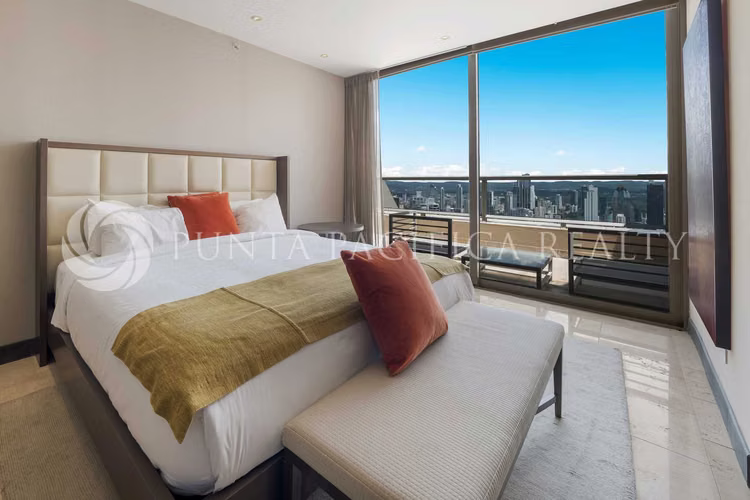 Venta | Penthouse Único en Toc – Último Piso | Vistas Al Mar, Ciudad y Canal