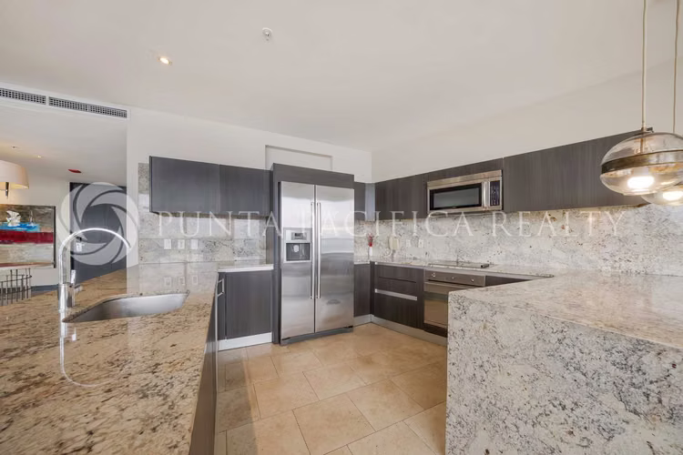 Venta | Penthouse Único en Toc – Último Piso | Vistas Al Mar, Ciudad y Canal