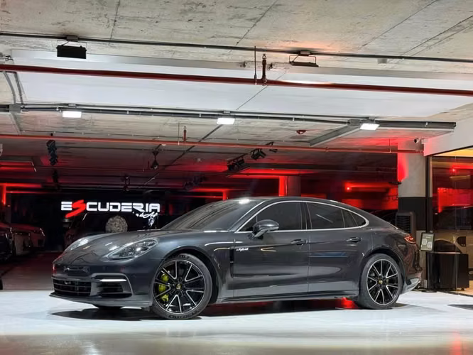 Porsche Panamera S E-Hybrid 2018