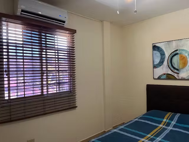 VENDO APARTAMENTO CÉNTRICO EN PRECIO BAJO - Imagen 9