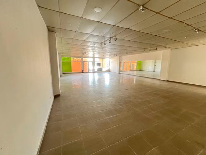 Venta de Local Comercial en P.H. Coronado Plaza - Imagen 8