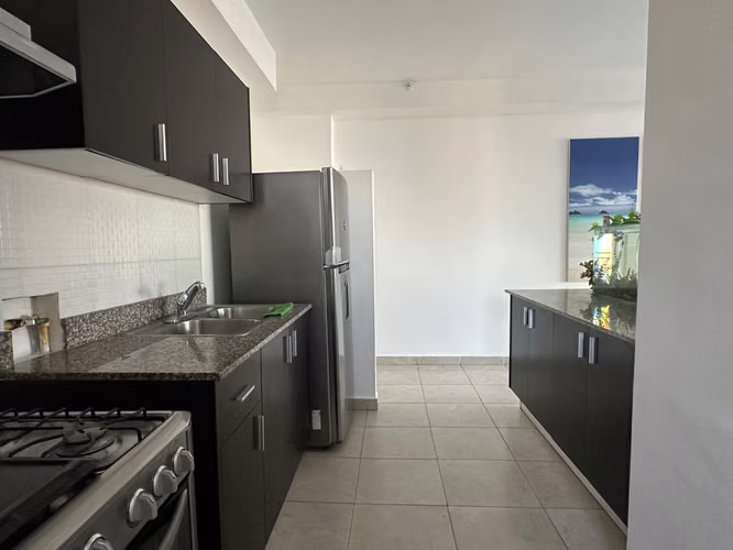 Alquilo apartamento en PH El Doral, línea blanca - Imagen 5