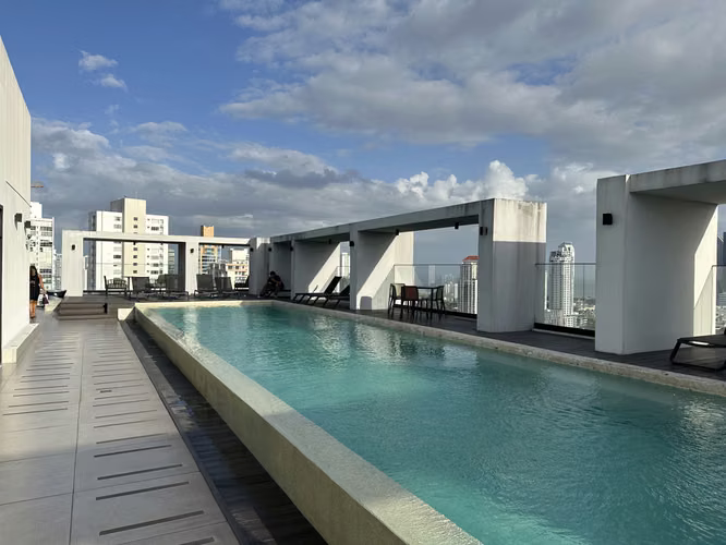Alquilo apartamento en PH Quatrium, amoblado
