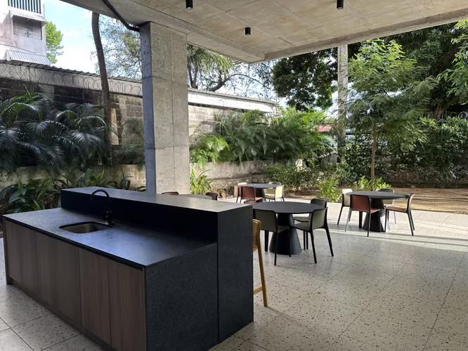 Alquilo apartamento en PH Quatrium, amoblado