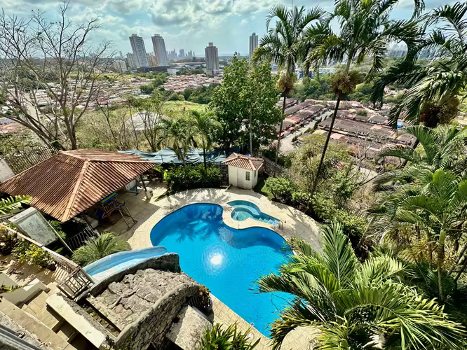 Se vende mansión en Altos de Panamá