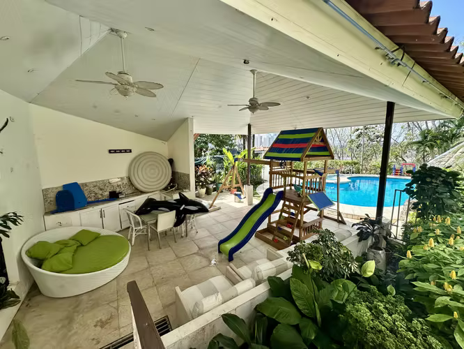 Se vende mansión en Altos de Panamá