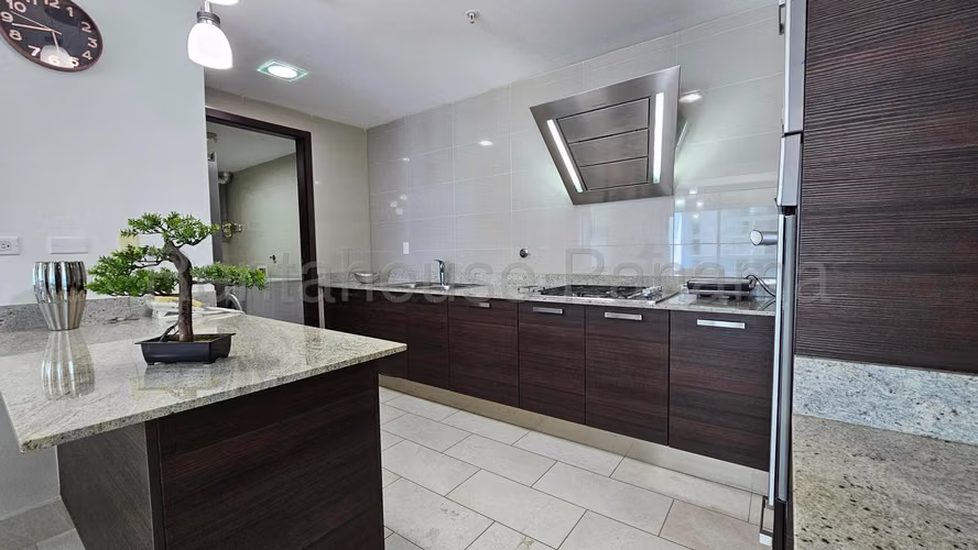 Venta de Apartamento en Punta Pacifica Ph Grand Tower Mts2: 171  PD