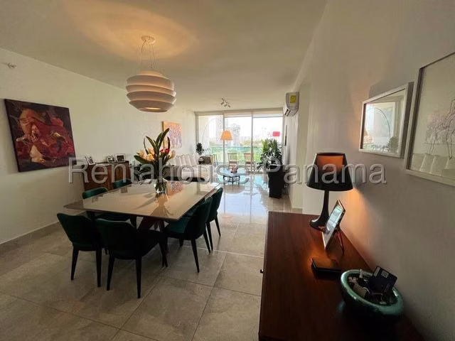 Stunning Furnished Apartment in Exclusive PH: Luxury Living at its Finest Bellavista