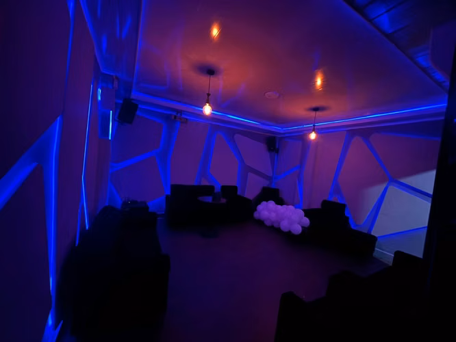 SE VENDE RESTAURANTE – BAR CON VIDA NOCTURNA EN OBARRIO