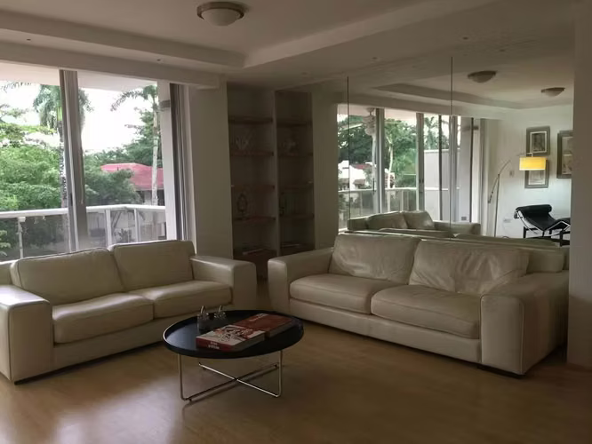 Melissa Foster Luxury Vende Exclusivo Apartamento en PH Canal View Clayton MFR1927