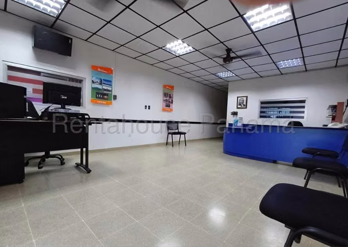 Commercial Local Sales in Las Tablas 26-5802GG