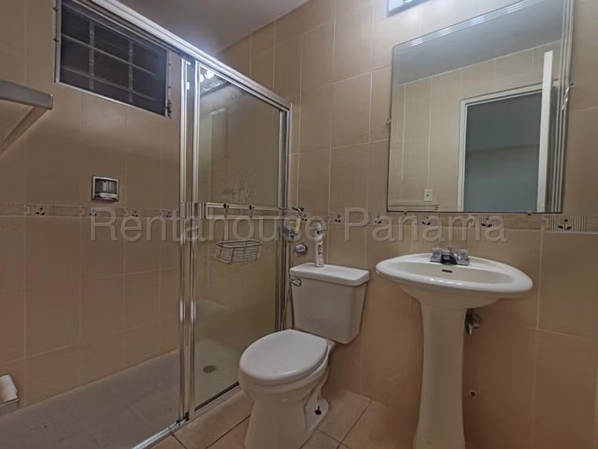 Vendo Casa Espaciosa en Brisas del Golf 26-4361GG