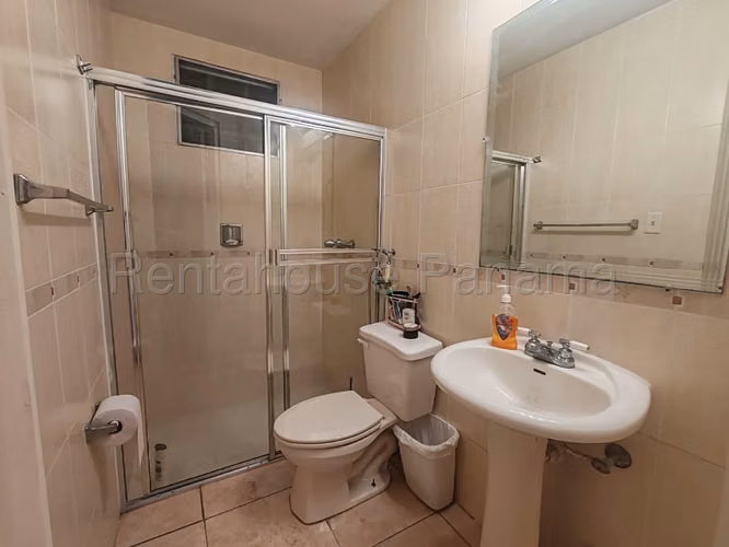Vendo Casa Espaciosa en Brisas del Golf 26-4361GG