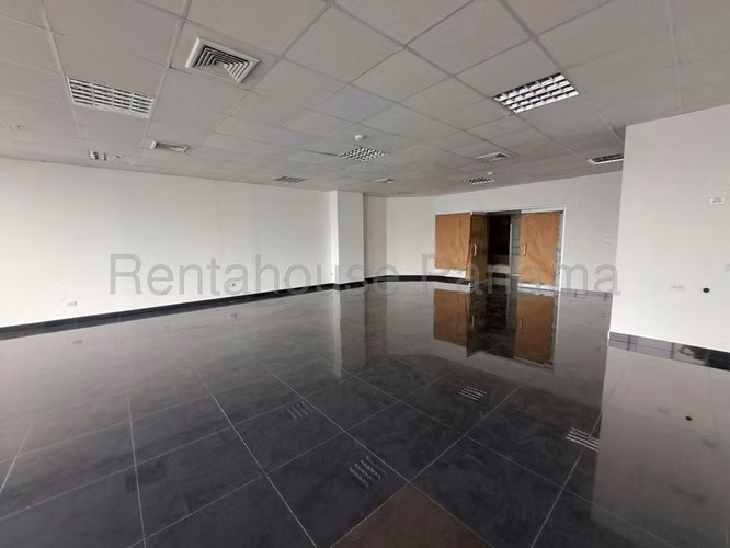 Oficina Comercial en Alquiler en Avenida Balboa JG