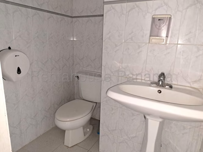 Oficina Comercial en Alquiler en Avenida Balboa JG