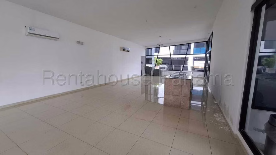 Venta – Amplio Apartamento Familiar en Condado del Rey BDP