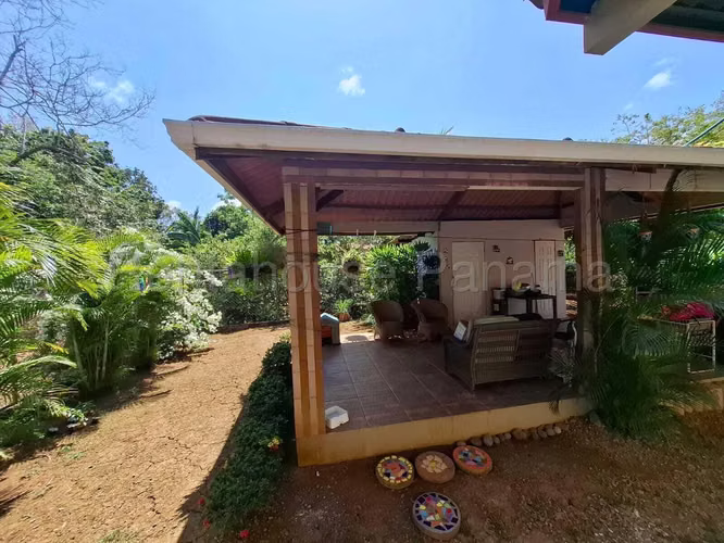Venta – Amplia Casa con Gran Terreno y Patio en Chitré BDP