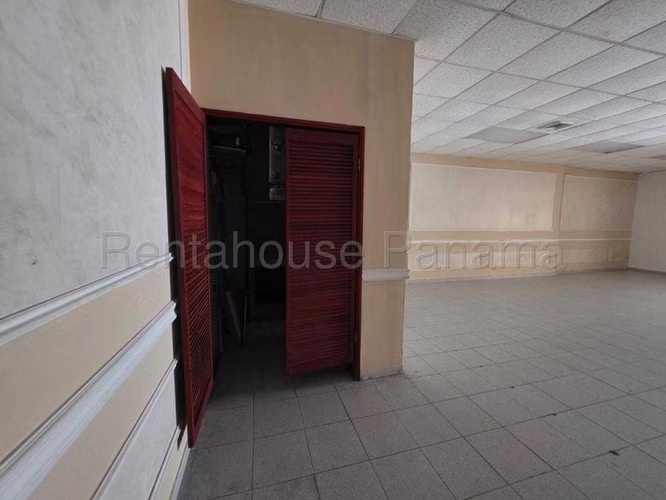 Local Comercial en Alquiler en El Cangrejo JG