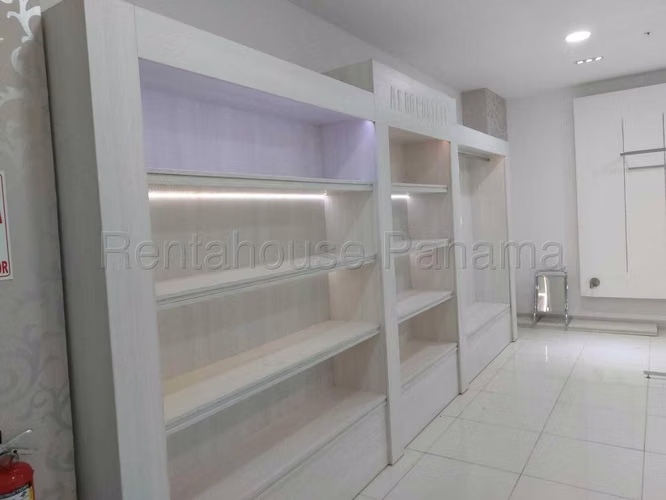 Venta – Local Comercial Remodelado con Mezzanina en Santiago, Veraguas BDP
