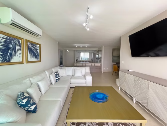 Venta de Apartamento en Playa Blanca PH Lighthouse Beach Tower, 170m2