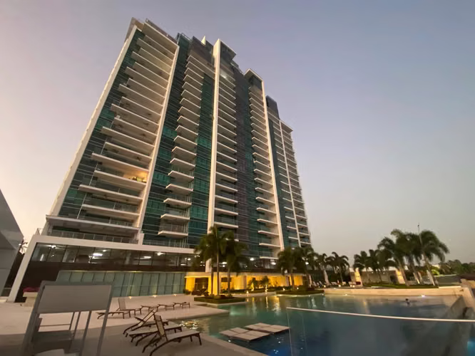 Venta de Apartamento en Playa Blanca PH Lighthouse Beach Tower, 170m2