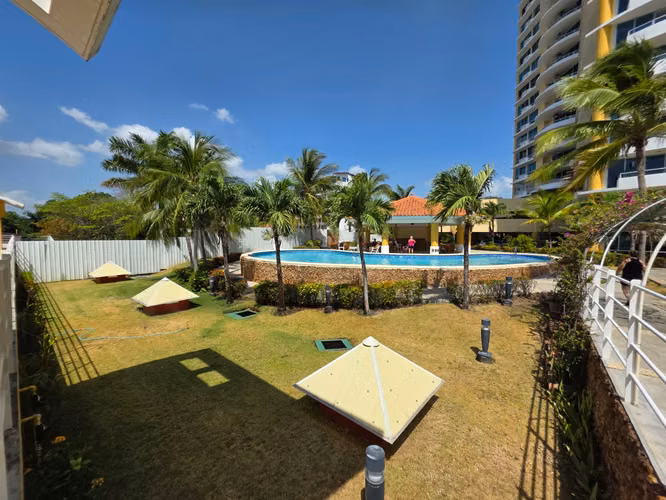 Apartamento Amoblado de 2 Recámaras en Playa Serena Resort