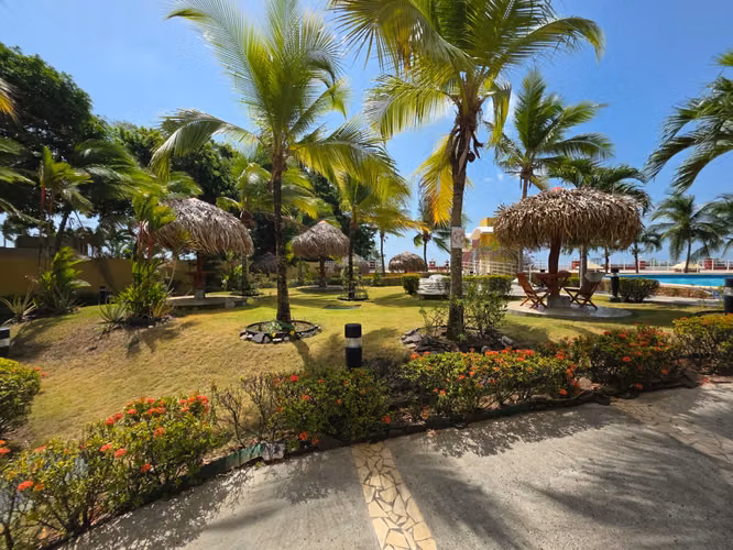Apartamento Amoblado de 2 Recámaras en Playa Serena Resort