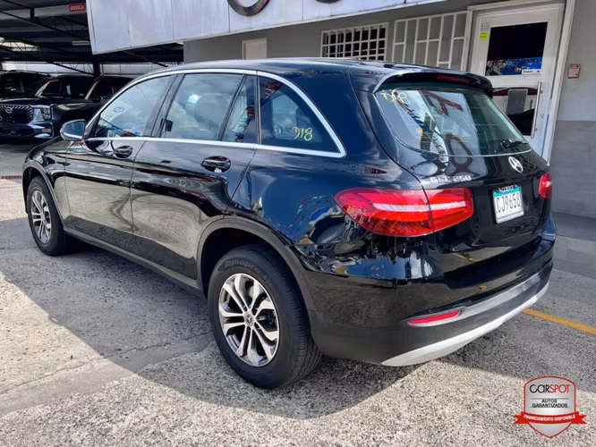 Mercedes Benz GLC  Automática CJ9658