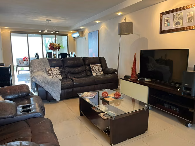 Venta de Casa en Altos de Panamá