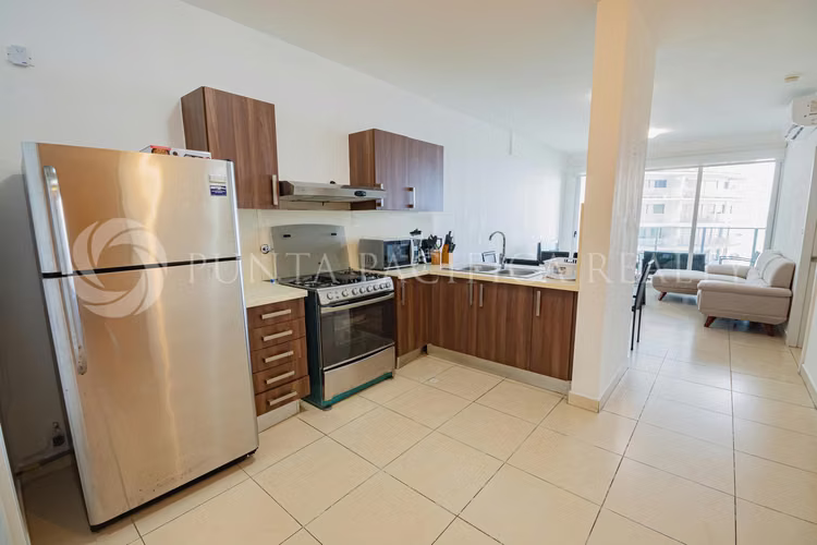 PH Oasis at the Bay- Amoblado para Venta