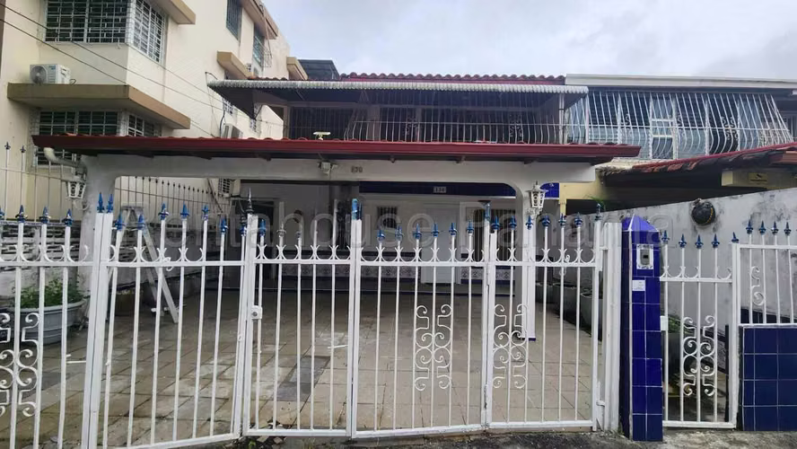 Selling Spacious House in Hato Pintado 26-4905GG