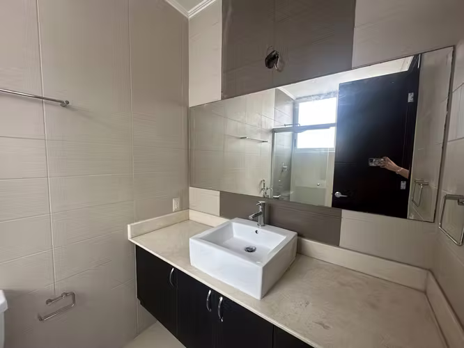 PH BREEZE- PISO ALTO- A ESTRENAR! $535K