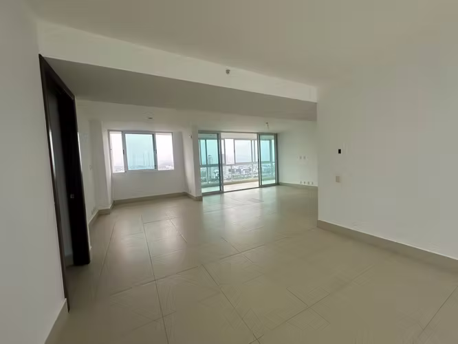 PH BREEZE- PISO ALTO- A ESTRENAR! $535K
