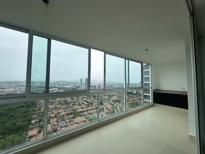 PH BREEZE- PISO ALTO- A ESTRENAR! $535K