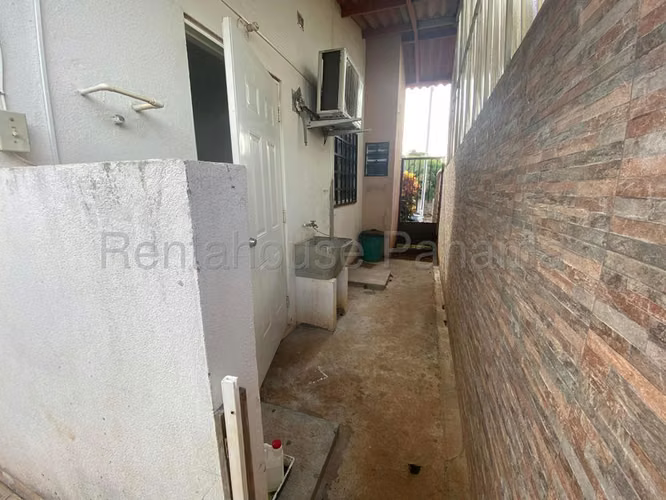 vendo casa en arboledas chorrera OF  26-5937