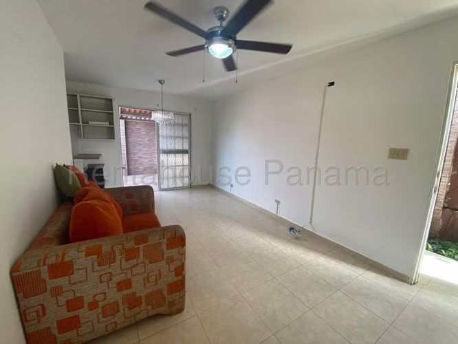 vendo casa en arboledas chorrera OF  26-5937