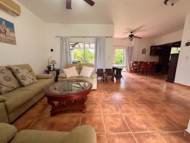VENDO IMPRESIONANTE VILLA UNIFAMILIAR EN PLAYA BLANCA - RM