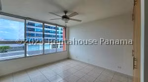 Venta de Aparamento con 172m2 en Costa del Este PH Vertikal 26-669SR